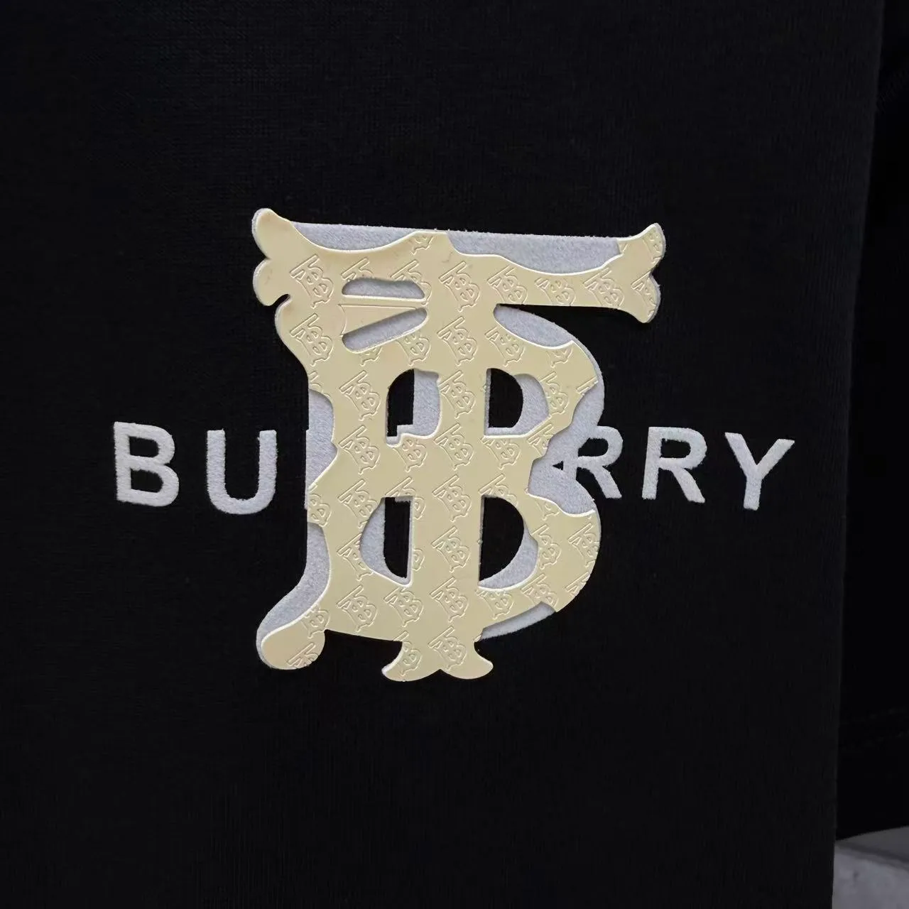 BURBE* * 2026 New Arrival T logo + ：Black White Dark Blue Sizes：S M L XL XXL